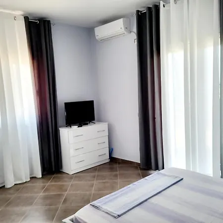 Jasmine Seaview Daire Saranda