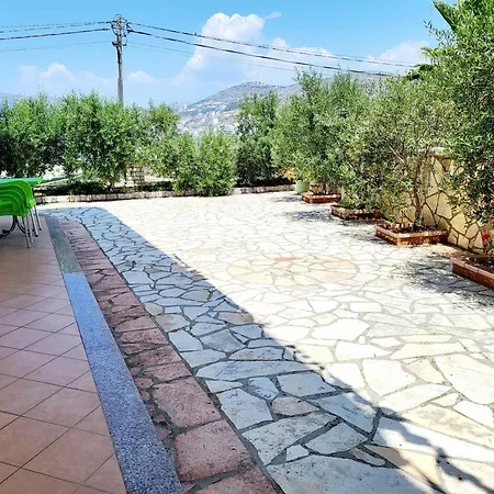 Jasmine Seaview Apartament