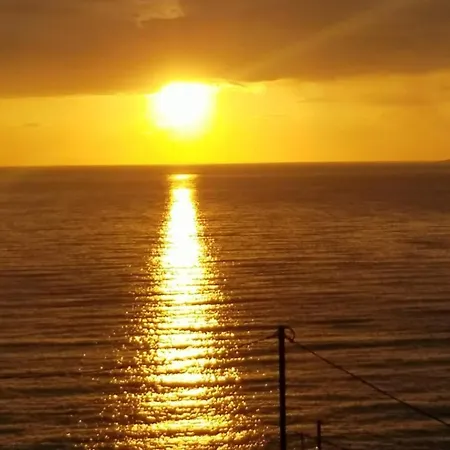 아파트 Jasmine Seaview Sarandë