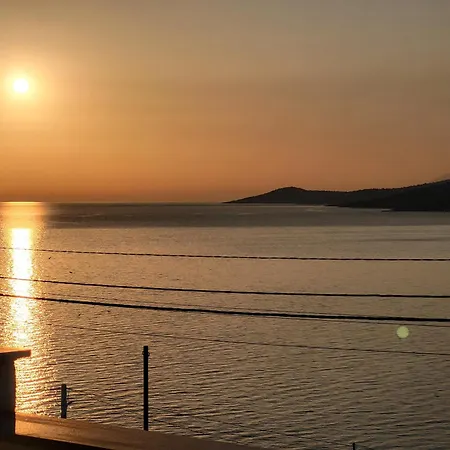 Jasmine Seaview Saranda