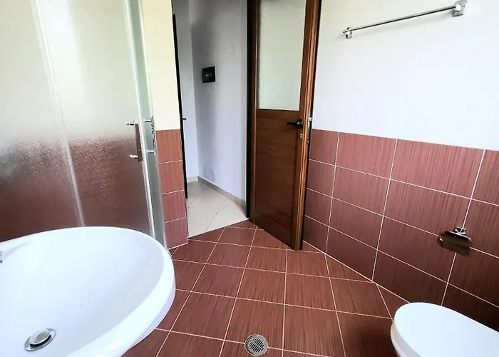 Jasmine Seaview * Sarandë