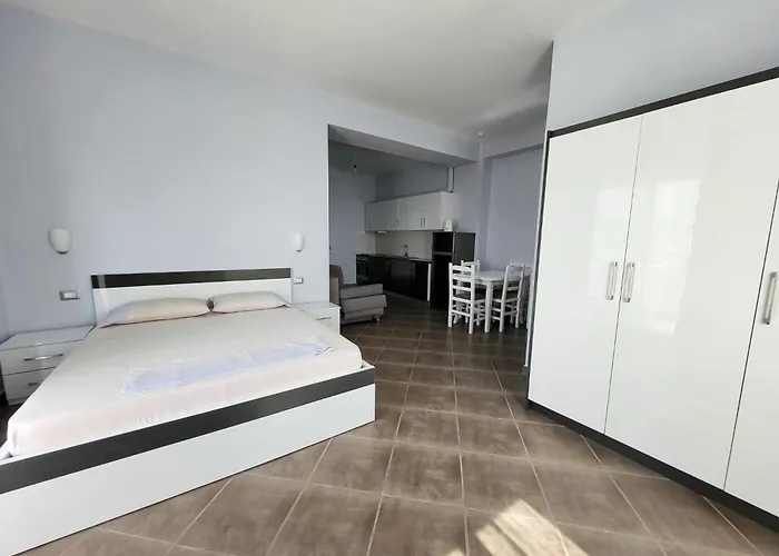 Jasmine Seaview * Sarandë