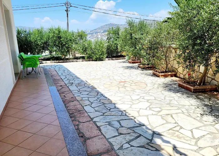 Jasmine Seaview 公寓